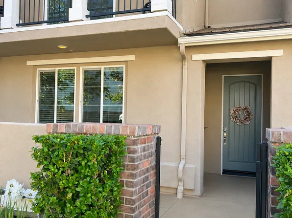 23921 Calle Del Sol Dr, Santa Clarita, CA