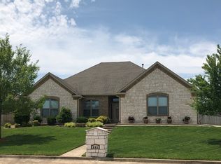801 Cypress Dr, Ada, OK 74820