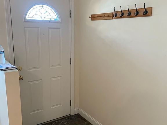 3rd image of 2-6 Hurley St