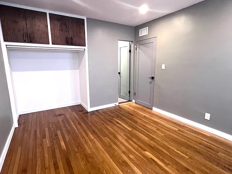 3547 E Green St #A — Photo 15