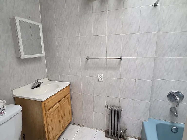 217-03 Jamaica Ave #2R — Photo 7