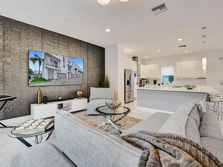 1371 N Ocean Blvd — Photo 24