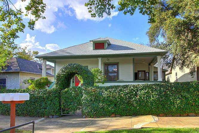 Front of house from street.