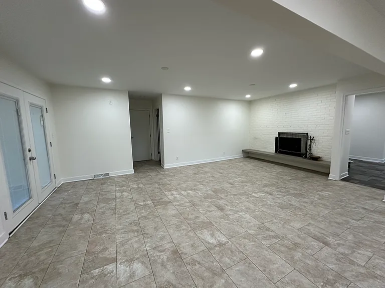 5956 Linton Ln — Photo 10