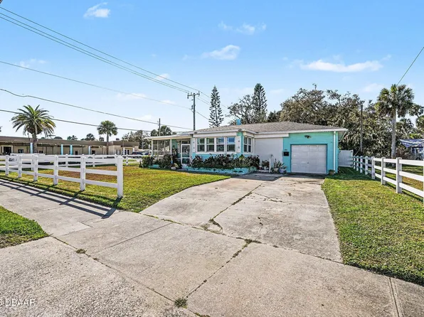 302 Riverside Dr, Holly Hill, FL 32117