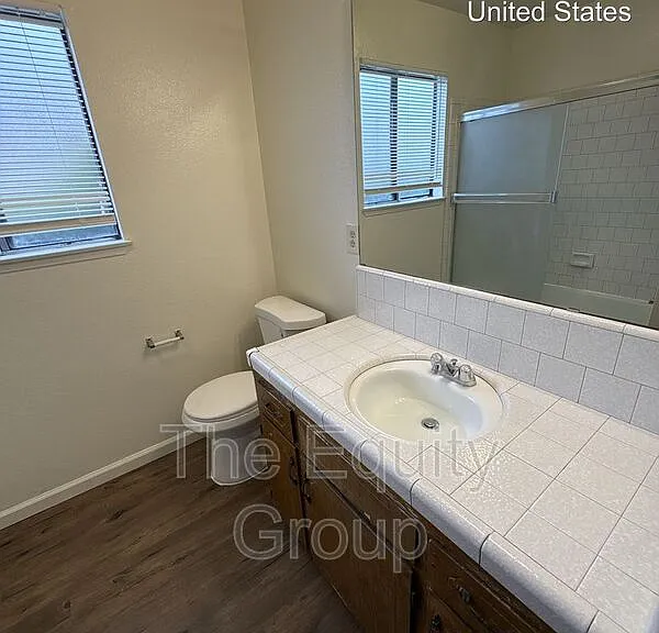 5136 W Cambridge Ave — Photo 9
