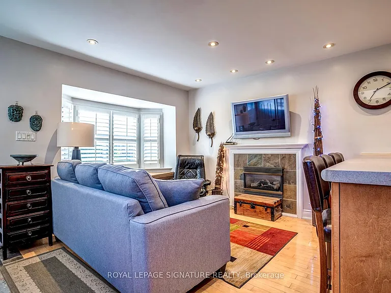 33 Athlone Rd #MAIN FL — Photo 5