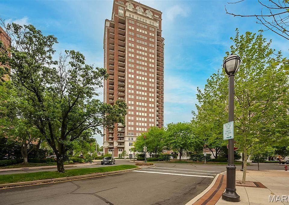 1st image of 150 Carondelet Plz Unit 1301