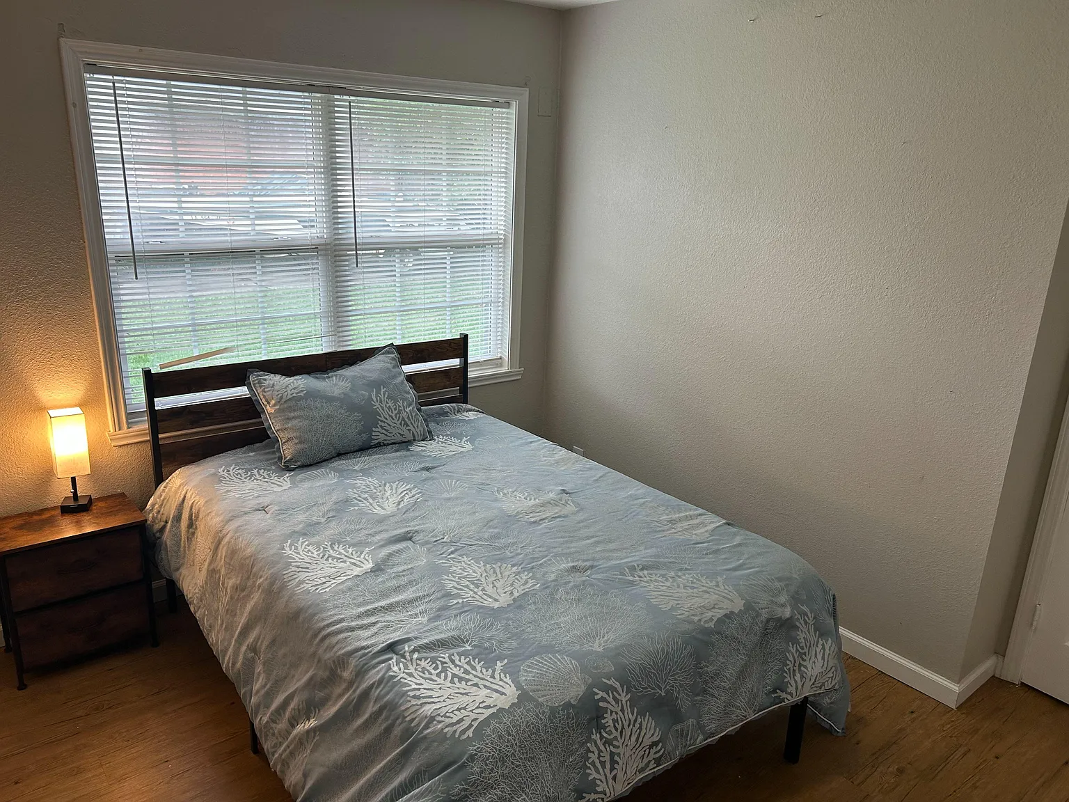 4 bed, 2.0 bath, 1915 sqft, $754 — Photo 2