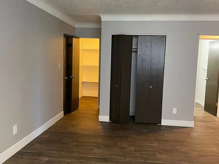 Harvin Apartments — Photo 45