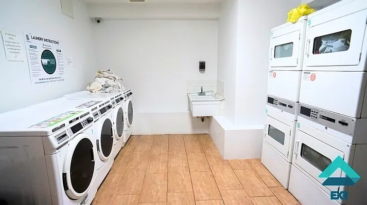 Rented by EXR | media 9