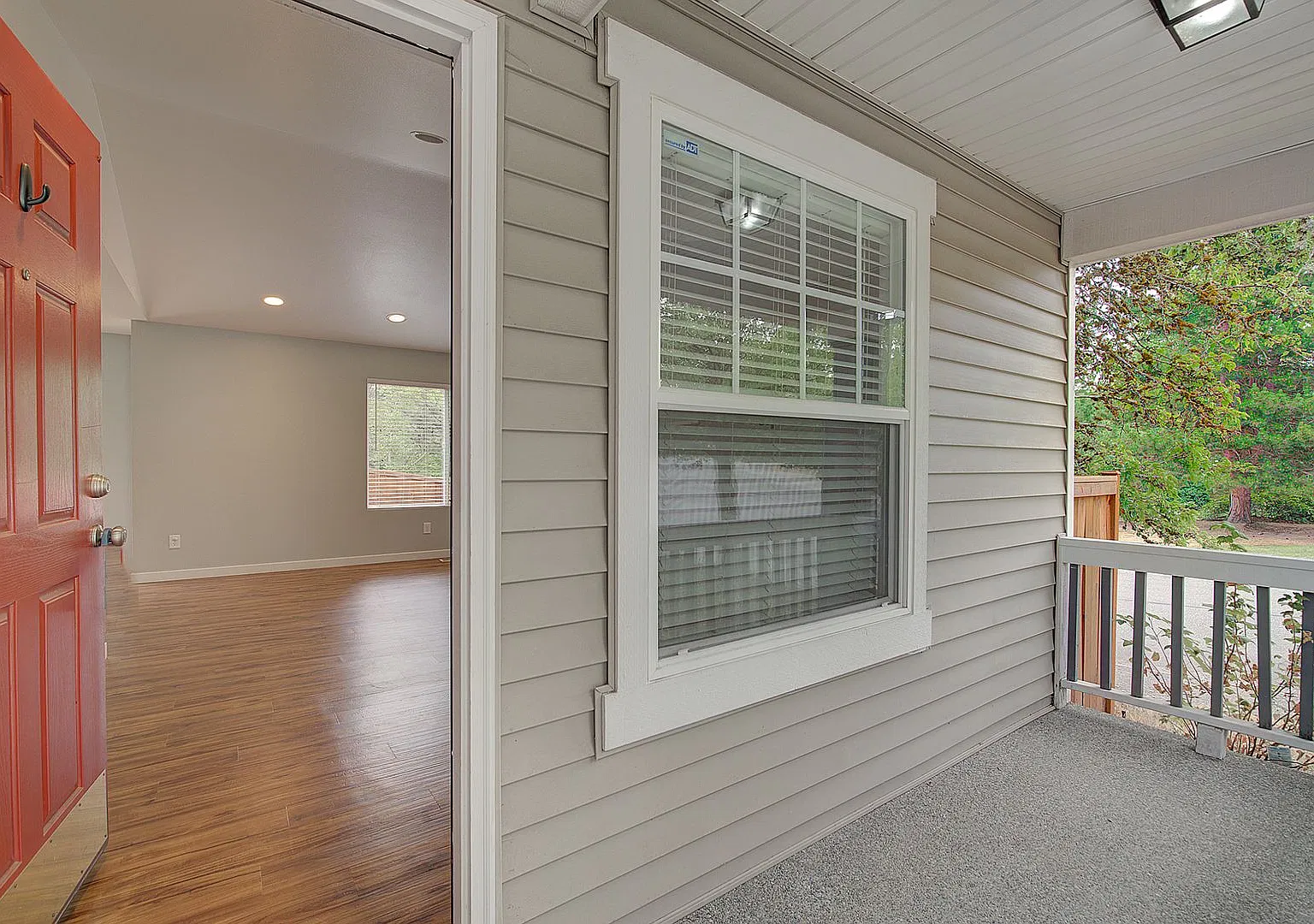3Bd/2.5Ba Everett Home — Photo 3
