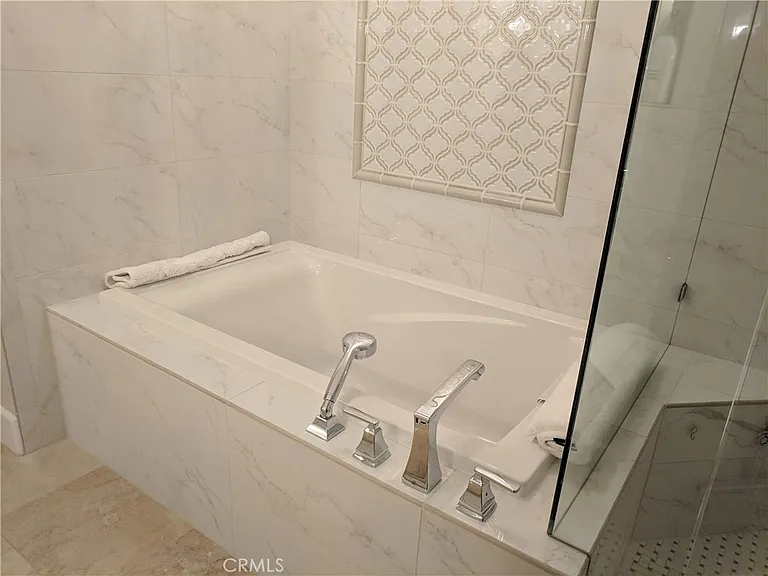 43695 Calle Las Brisas W — Photo 12