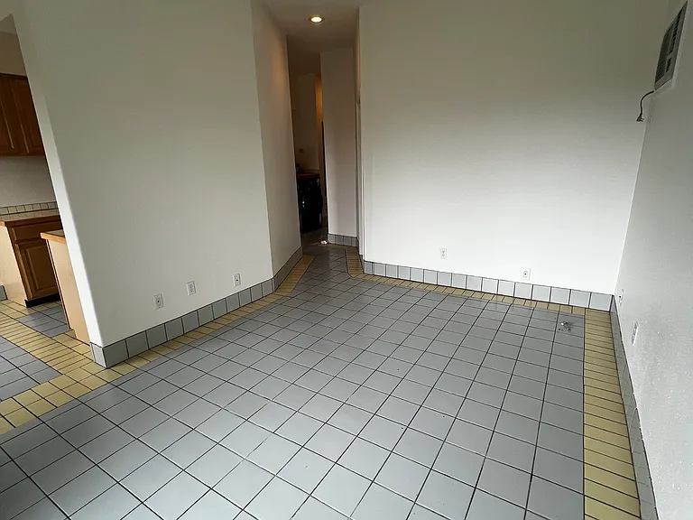 1817 W 7th Ave #5 — Photo 18