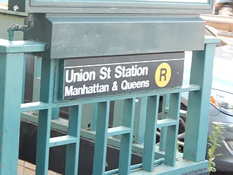 Rented by R New York