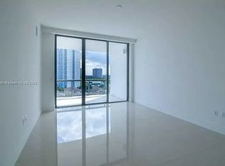 3250 NE 188th St #905-1, Miami, FL 33180