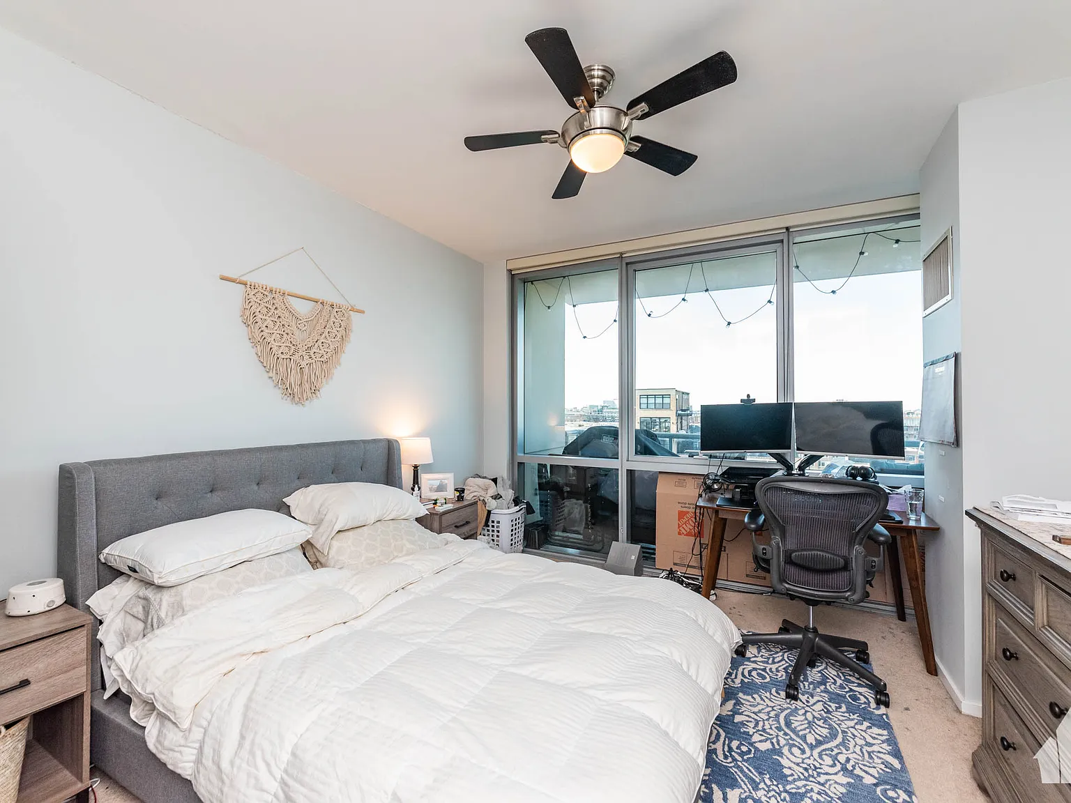 125 S Green St — Photo 4