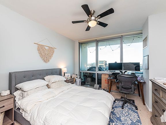 4th image of 125 S Green St APT 1109A