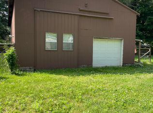 25035 Maple St, Edwardsburg, MI 49112