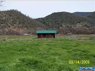 4th image of 3980 Clark Dr