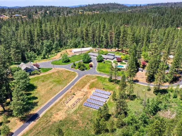 13160 McCourtney Rd, Grass Valley, CA 95949