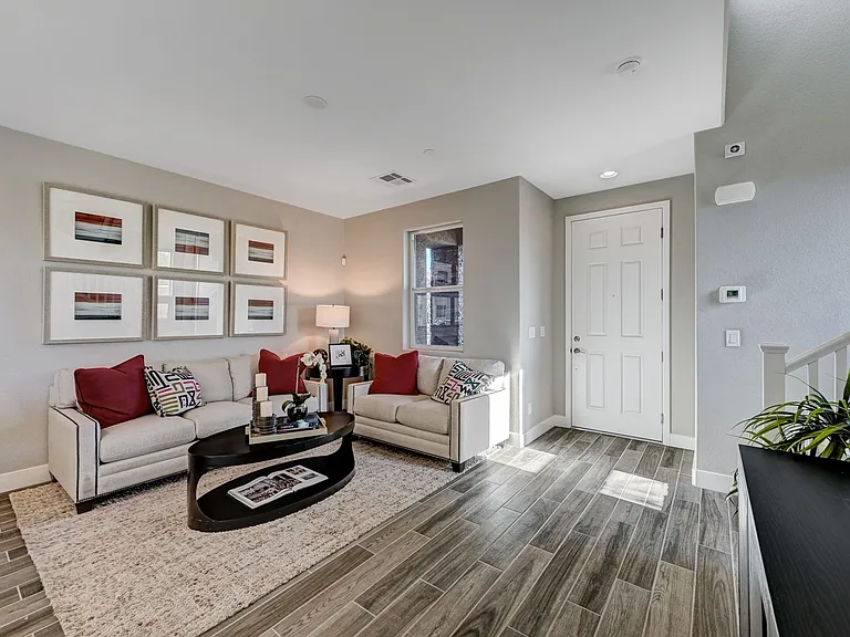918 Cottonwood Hill Pl — Photo 6