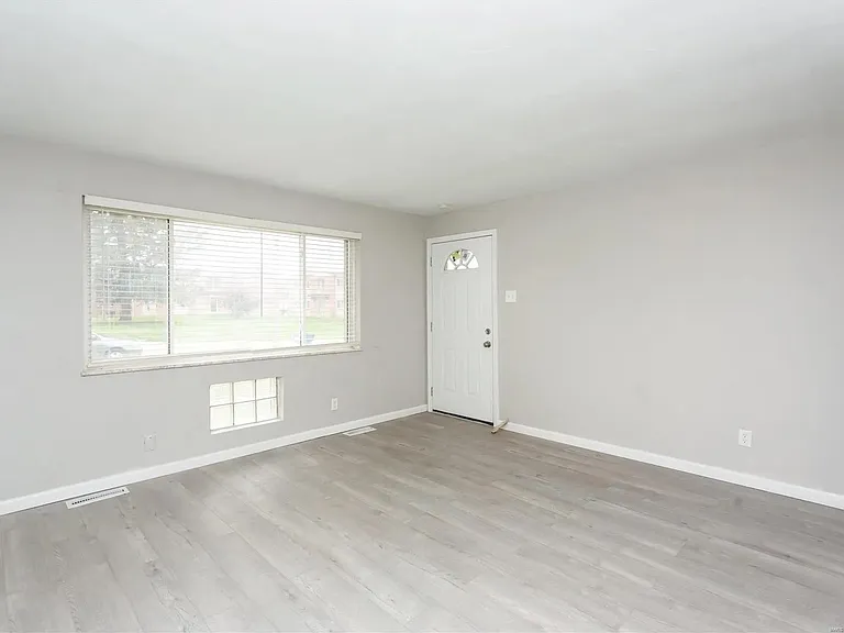 3860 Brittany Cir #3864 — Photo 3
