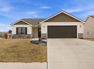 696 Eli Run Ct, Angola, IN 46703
