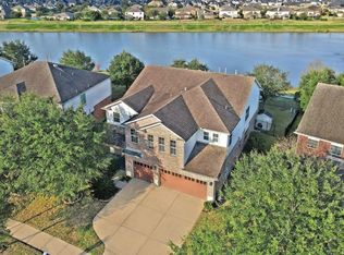 8339 Clover Leaf Dr, Rosenberg, TX 77469