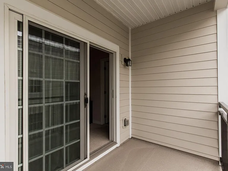 207 Brinley Ct — Photo 14