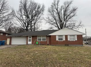 1198 Trampe Ave, Saint Louis, MO 63138
