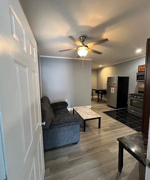 215 Cherry St #11 — Photo 2