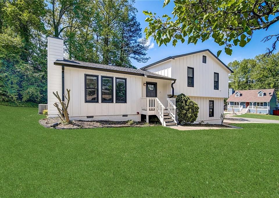 1st image of 2428 Justin Dr SW