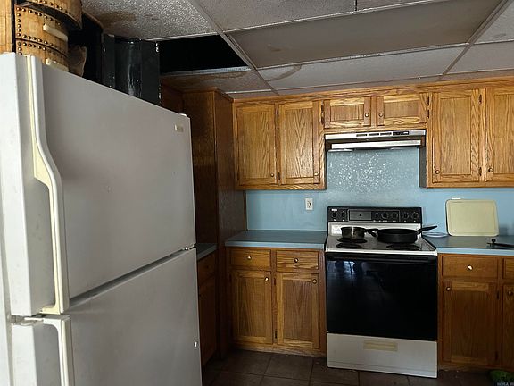 4th image of 15641 W State Highway 10