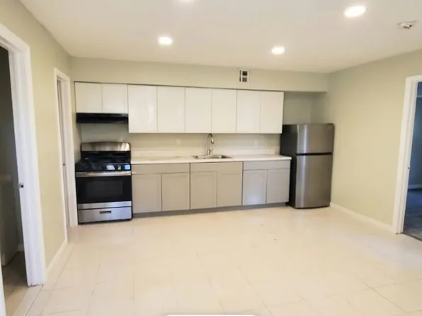 351 15th Ave #G, Newark, NJ 07103