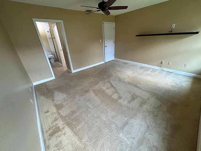 10816 Waterford Ct — Photo 16