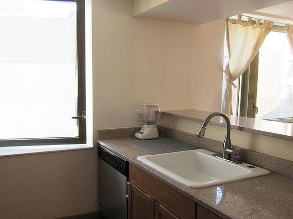 4th image of 2132 2nd Ave APT 4E