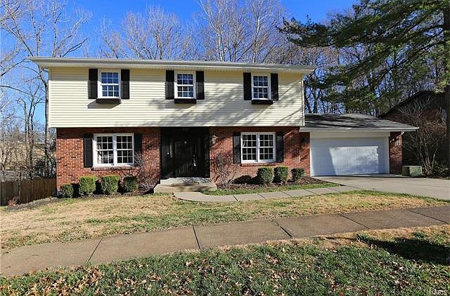 1st image of 435 Madewood Ln
