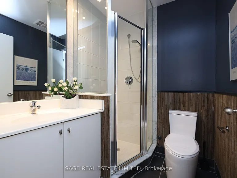 11 Soho St #405 — Photo 11