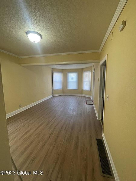 3rd image of 8 Daggett Terrace