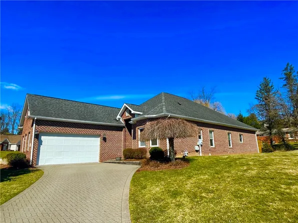 1610 Vineseian Pl, Turtle Creek, PA 15145