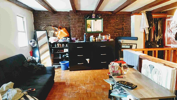 Rented by Downtown Mgt & Realty LLC | media 2