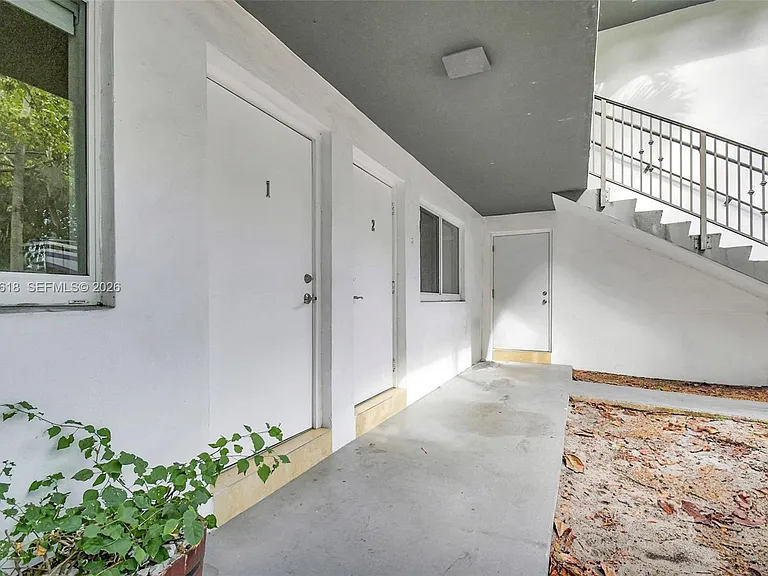 407 SE 9th Ct #1 — Photo 23