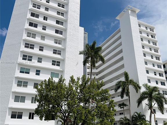 4th image of 710 N Ocean Blvd APT 603
