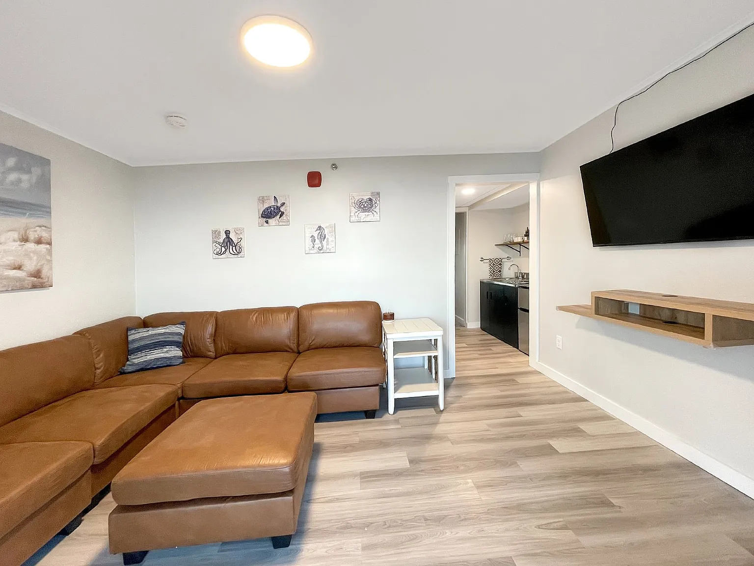 1 bed, 1.0 bath, 429 sqft, $1,700 — Photo 2