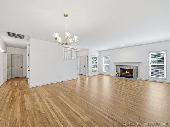 5th image of 1620 S Florence Pl