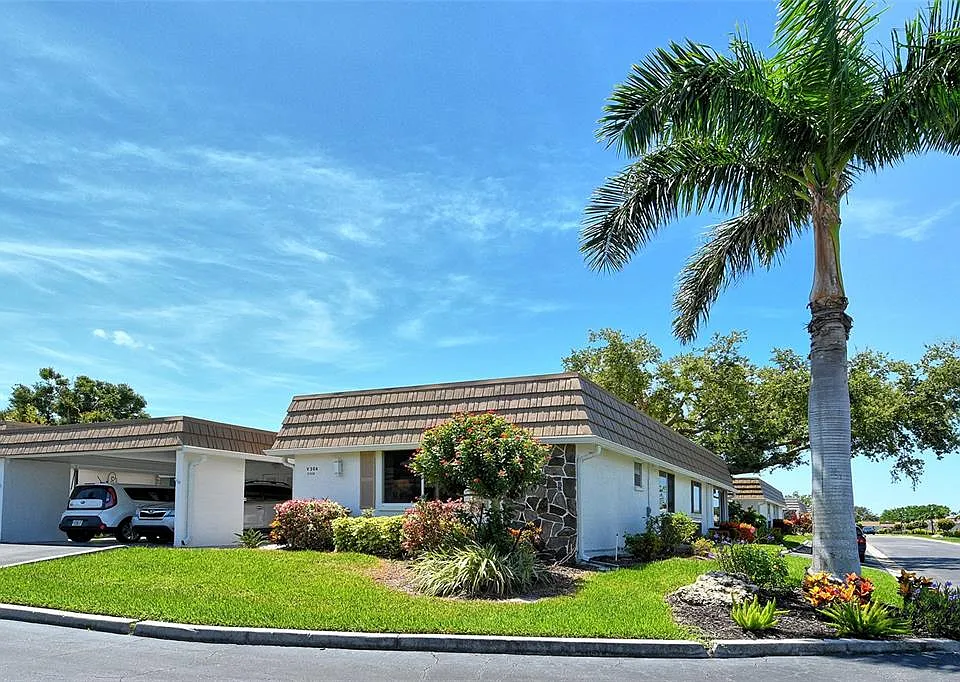 2308 Waterbluff Pl #V-304