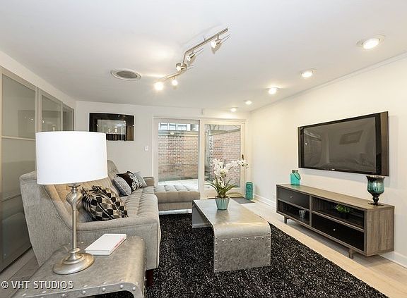 4th image of 523 W Dickens Ave