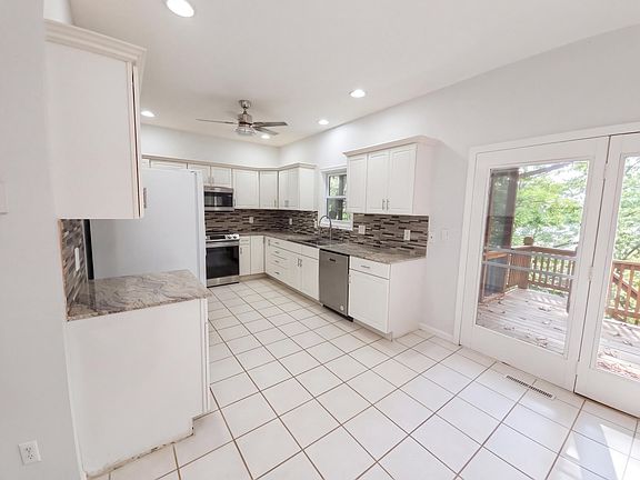 2nd image of 67 Keywest Court