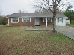 371 Rolling Hills Ln, Mocksville, NC 27028